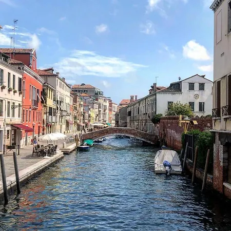 Ca'rosa Apartman